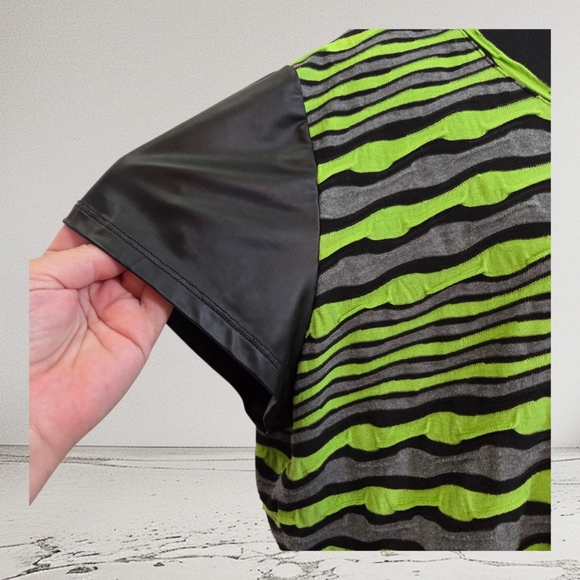 Bianca Nygard Green and Black Striped Short Sleeve Top With Faux Leather XL - Picture 3 of 5